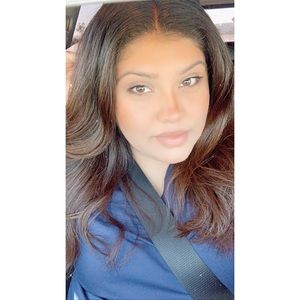 Meet your Posher, Raquel